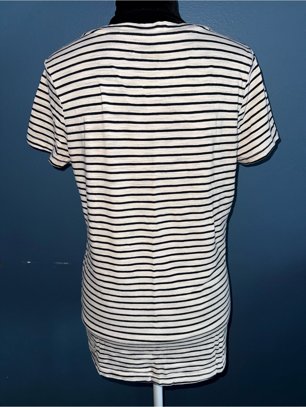 Mossimo Supply Co Tee - Picture 2 of 4